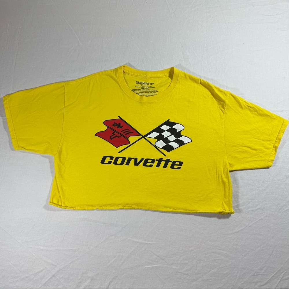 Chemistry Corvette Graphic Crop Top Yellow Short Sleeve Size Large 100% Cotton